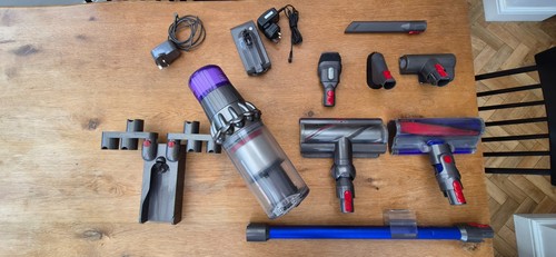 Dyson v11 absolute spares - v11, or